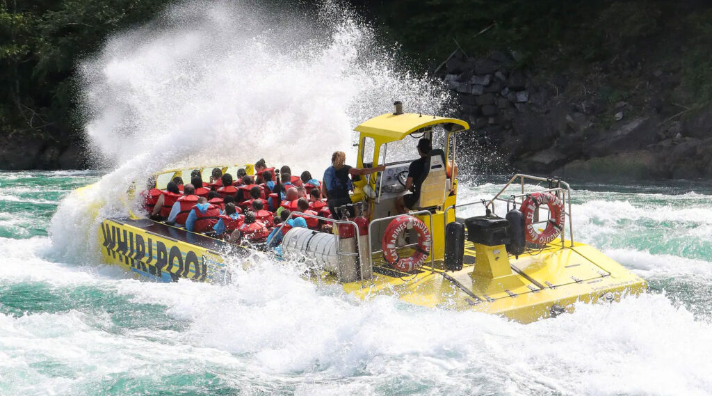 Whirlpool Jetboat